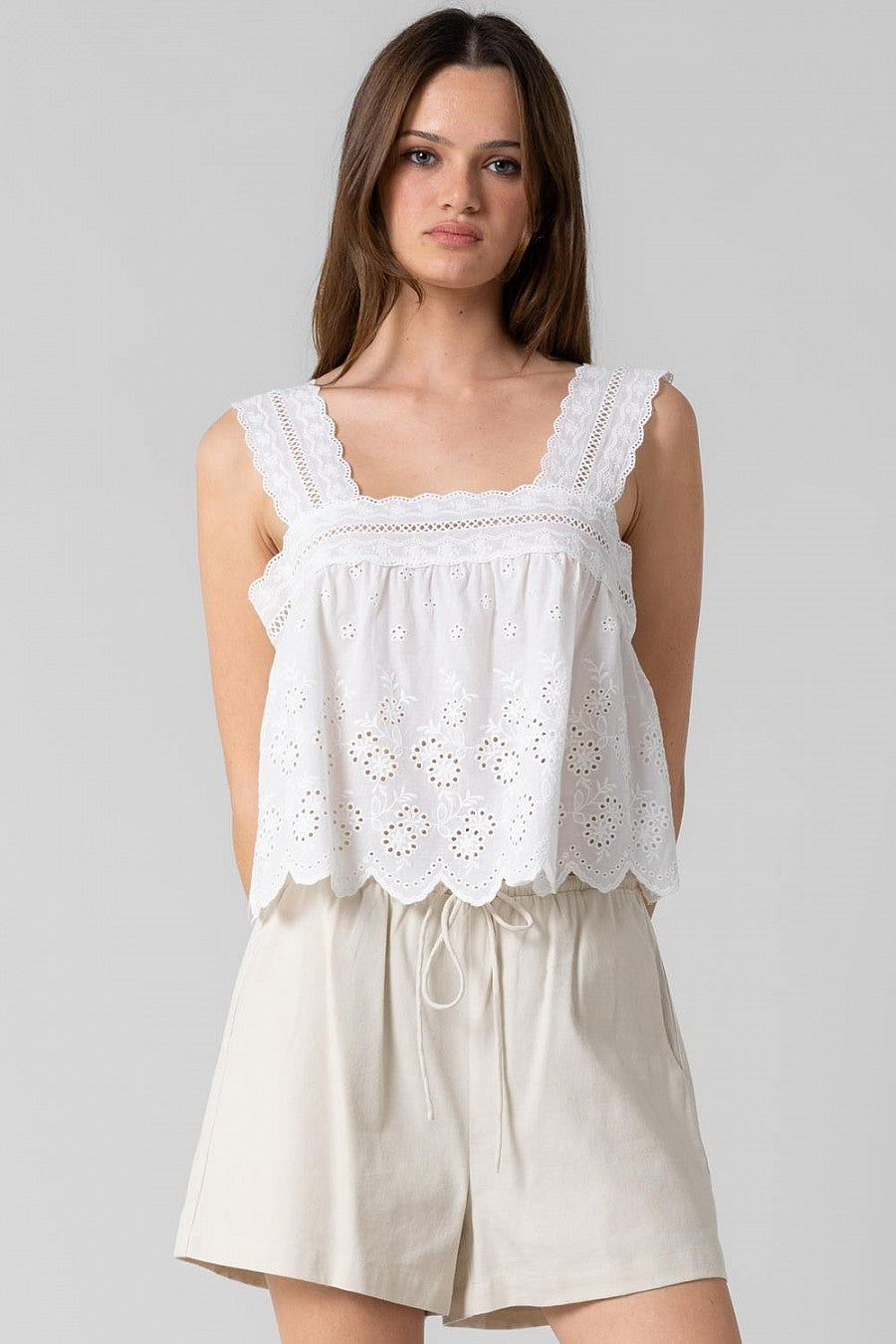 Cotton eyelet top 🤍