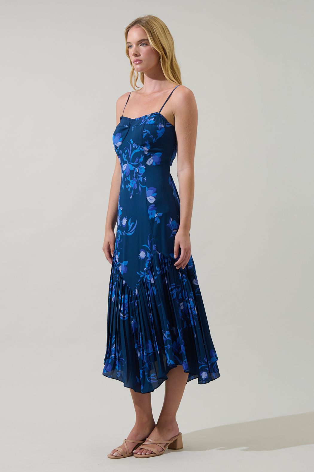 Niva Floral Hendra Pleated Maxi Dress