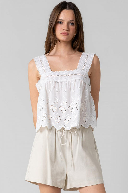 Cotton  eyelet top 🤍