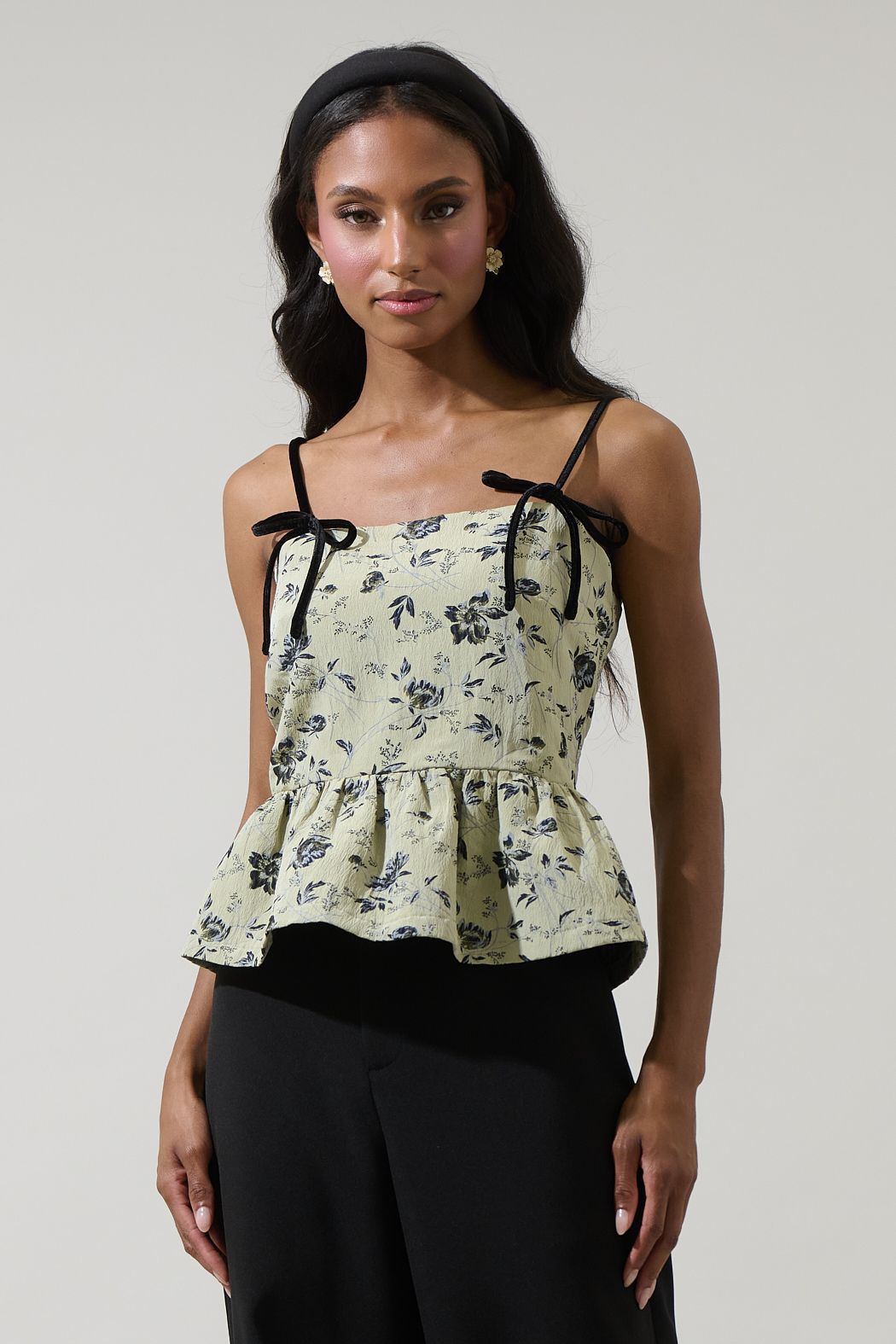 Ravelle Floral Smocked Crop Top
