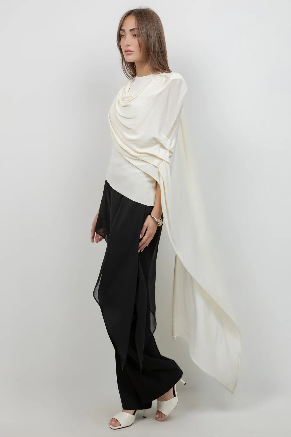 KNITTED SLEEVLESS TOP WITH ASYMMETRICAL MESH CAPE SELF