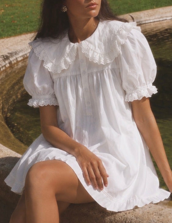 A little romance in white.