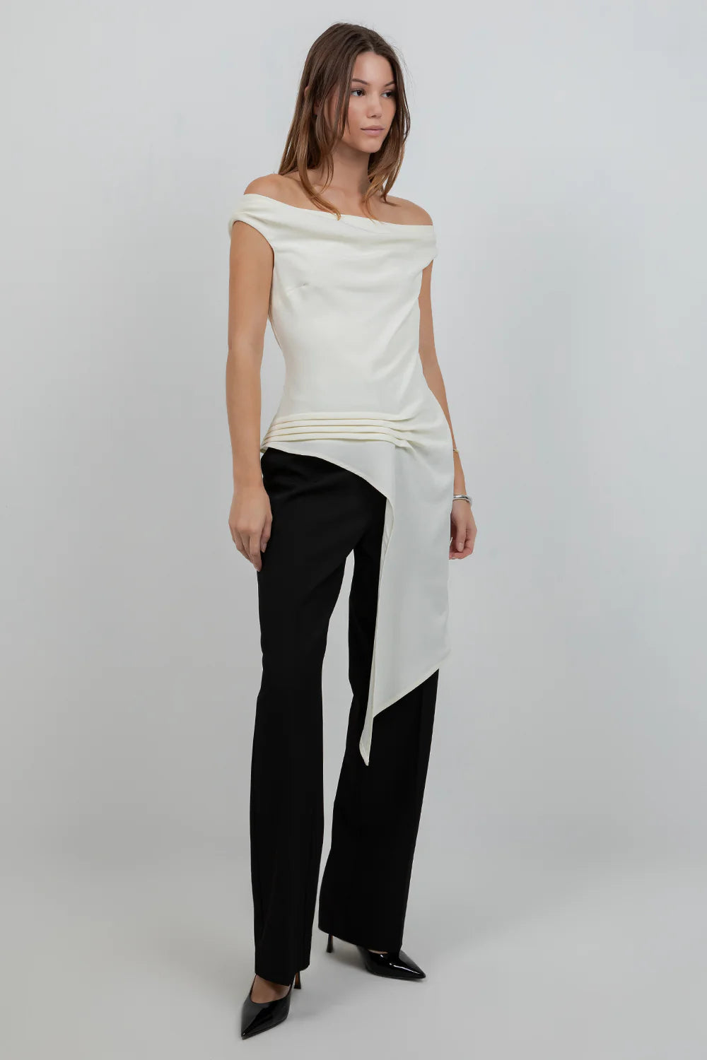 SOFT WOVEN ASYMMETRICAL SLEEVELESS TOP W PLEAT DETAILS