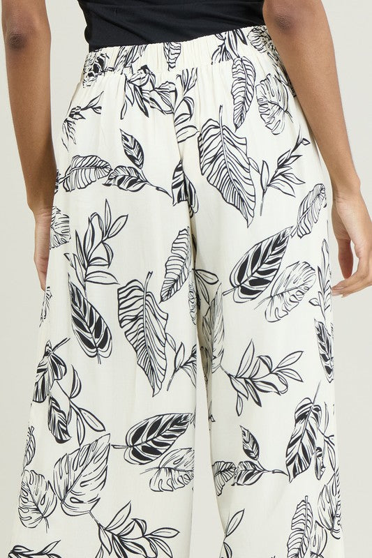 Tropical Print Wide
Pants