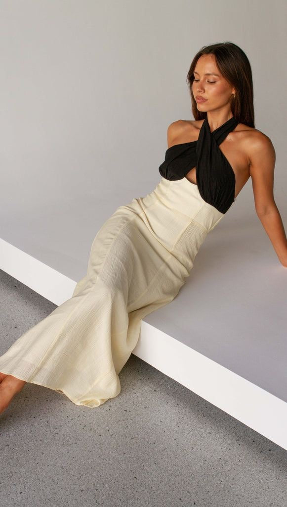 Paris Afternoon Halter
Maxi Dress Cream