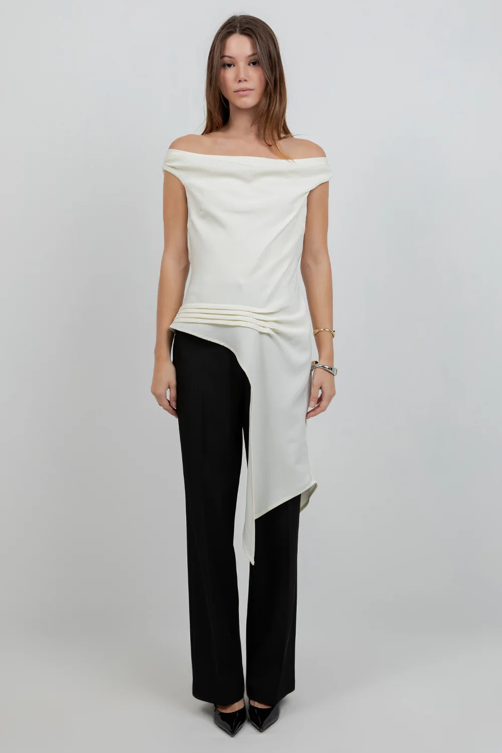 SOFT WOVEN ASYMMETRICAL SLEEVELESS TOP W PLEAT DETAILS