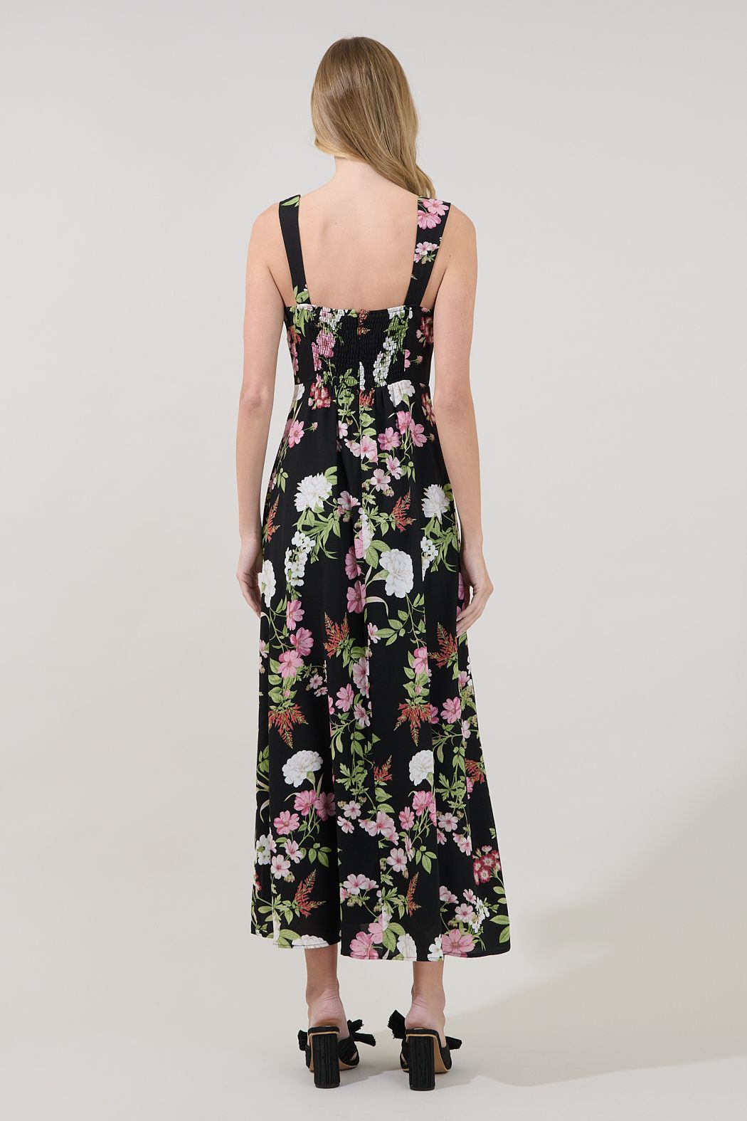 Paisly Smocked Maxi Dress
Hollyhock