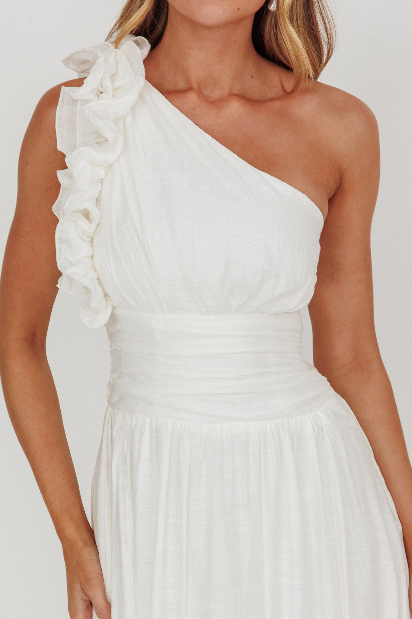 ONE SHOULDER RUFFLE MAXI DRESS