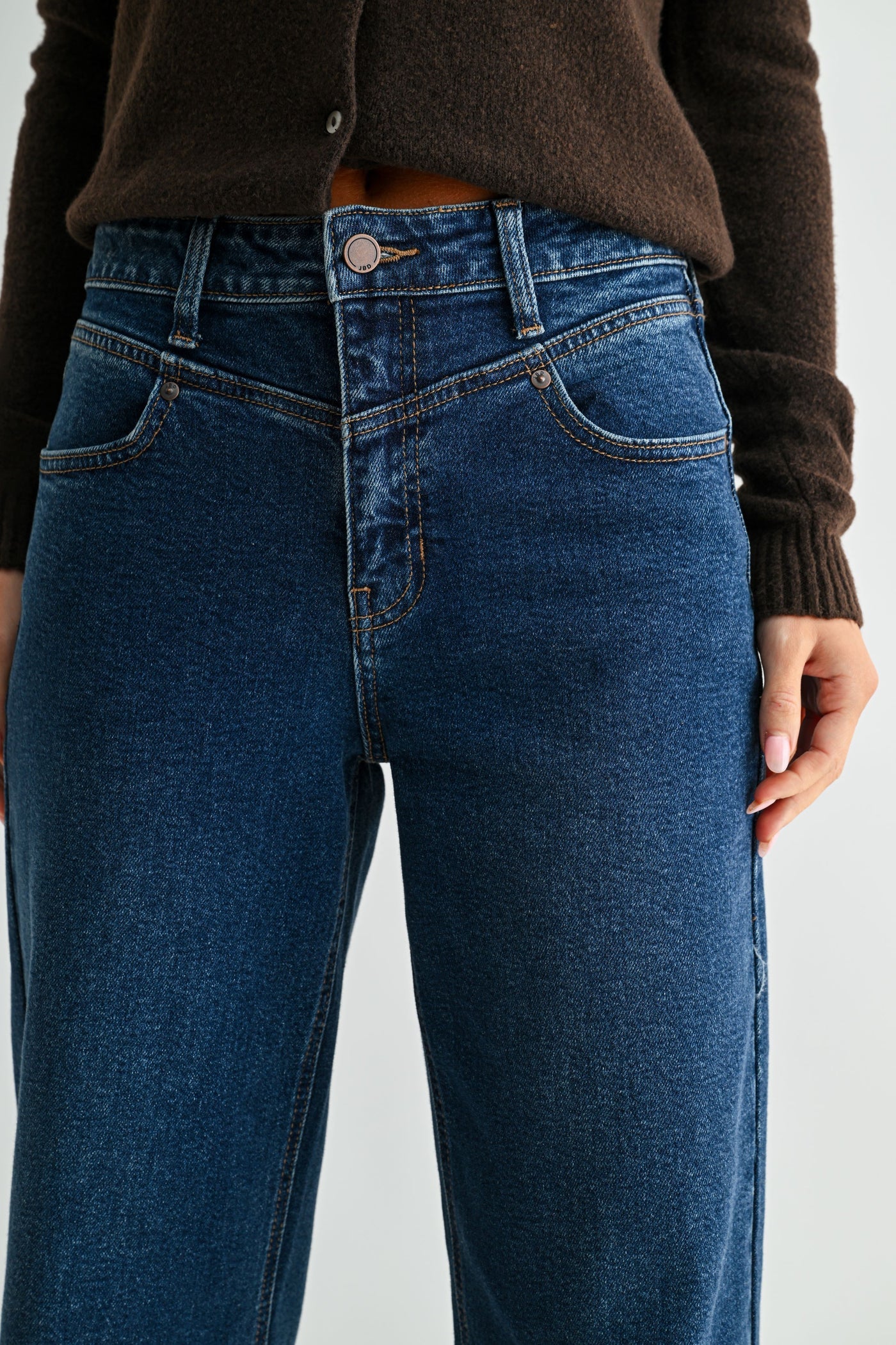 CLEAN HEM STRAIGHT