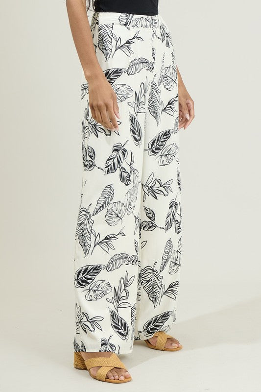 Tropical Print Wide
Pants