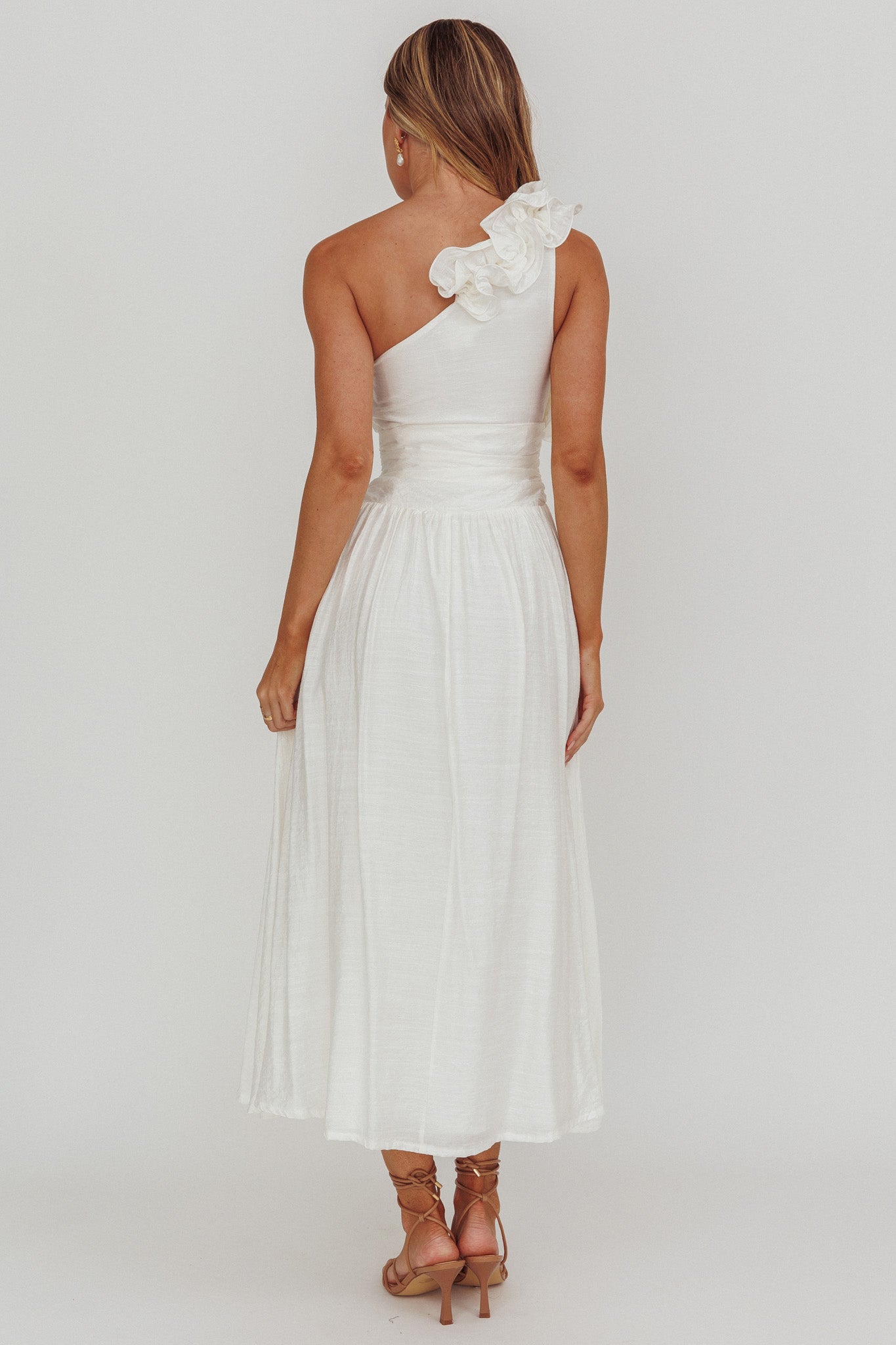 ONE SHOULDER RUFFLE MAXI DRESS