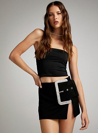 Oversize diamond belt buckle mini-skirt