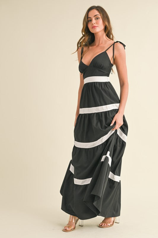 PLUNGING NECKLINE STRIPED FLOWY MAXI